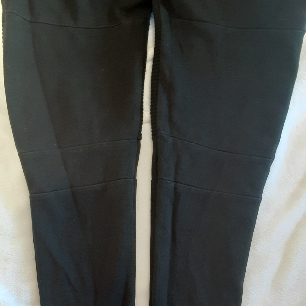 Pants - Picture 5 of 8